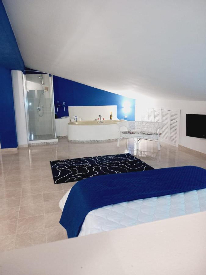 Wendy House Apartament Bari Exteriör bild