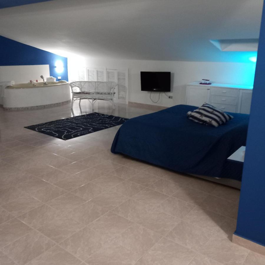 Wendy House Apartament Bari Exteriör bild