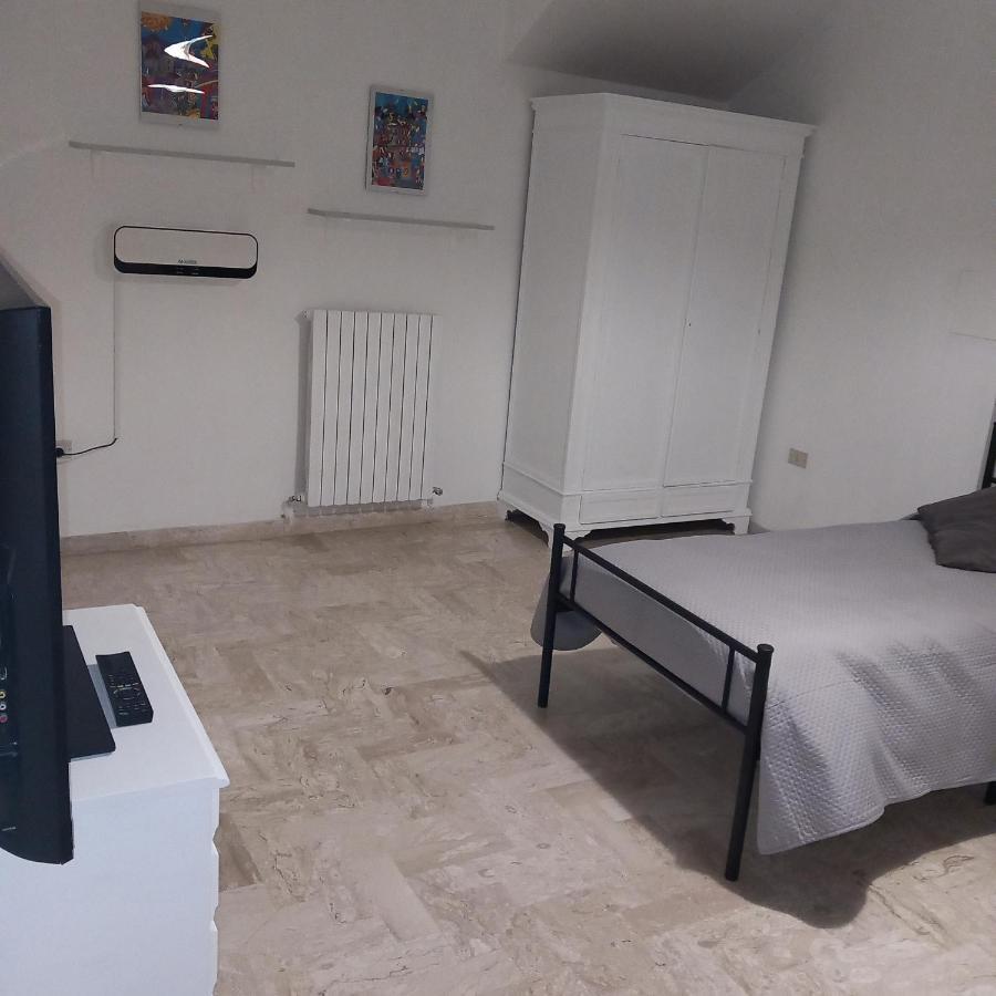 Wendy House Apartament Bari Exteriör bild